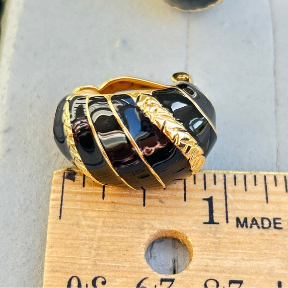 BOGO Vintage QVC Joan Rivers Classics Collection “Nautical J Hoop” Clip Earrings - Picture 11 of 12